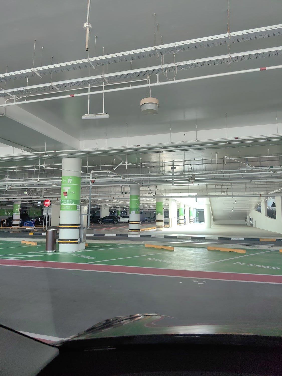 Photo of Abu Dhabi, Uae - Yas Mall Hypermarket Lg Supercharger
