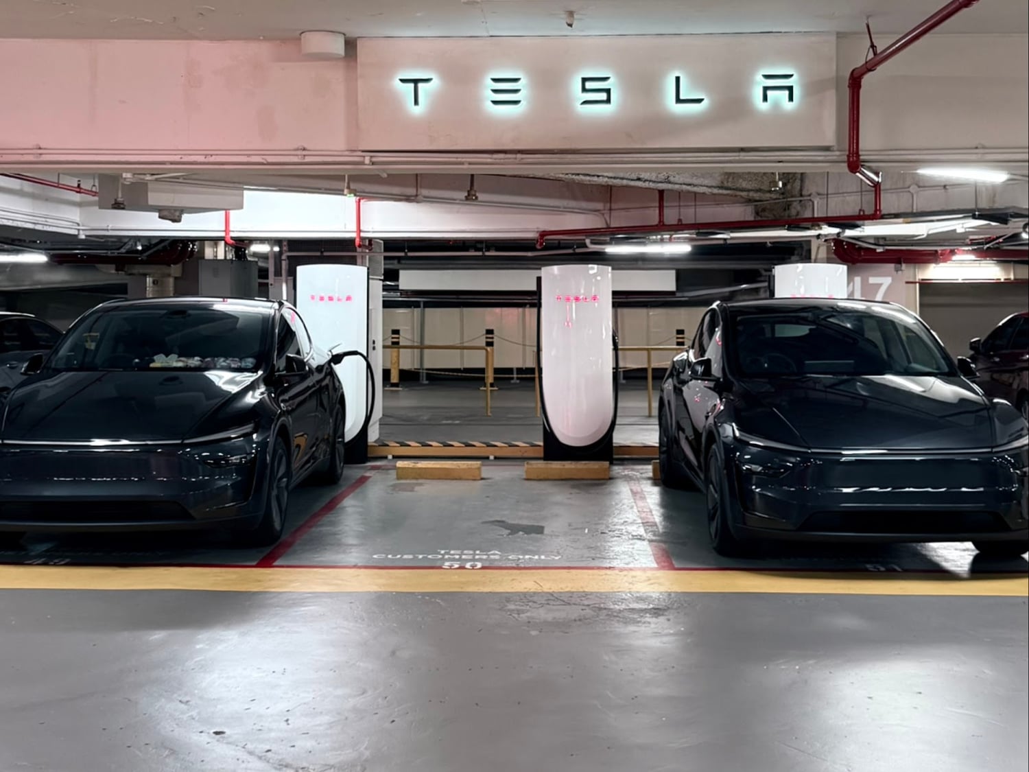 Photo of Singapore - Causeway Point Supercharger