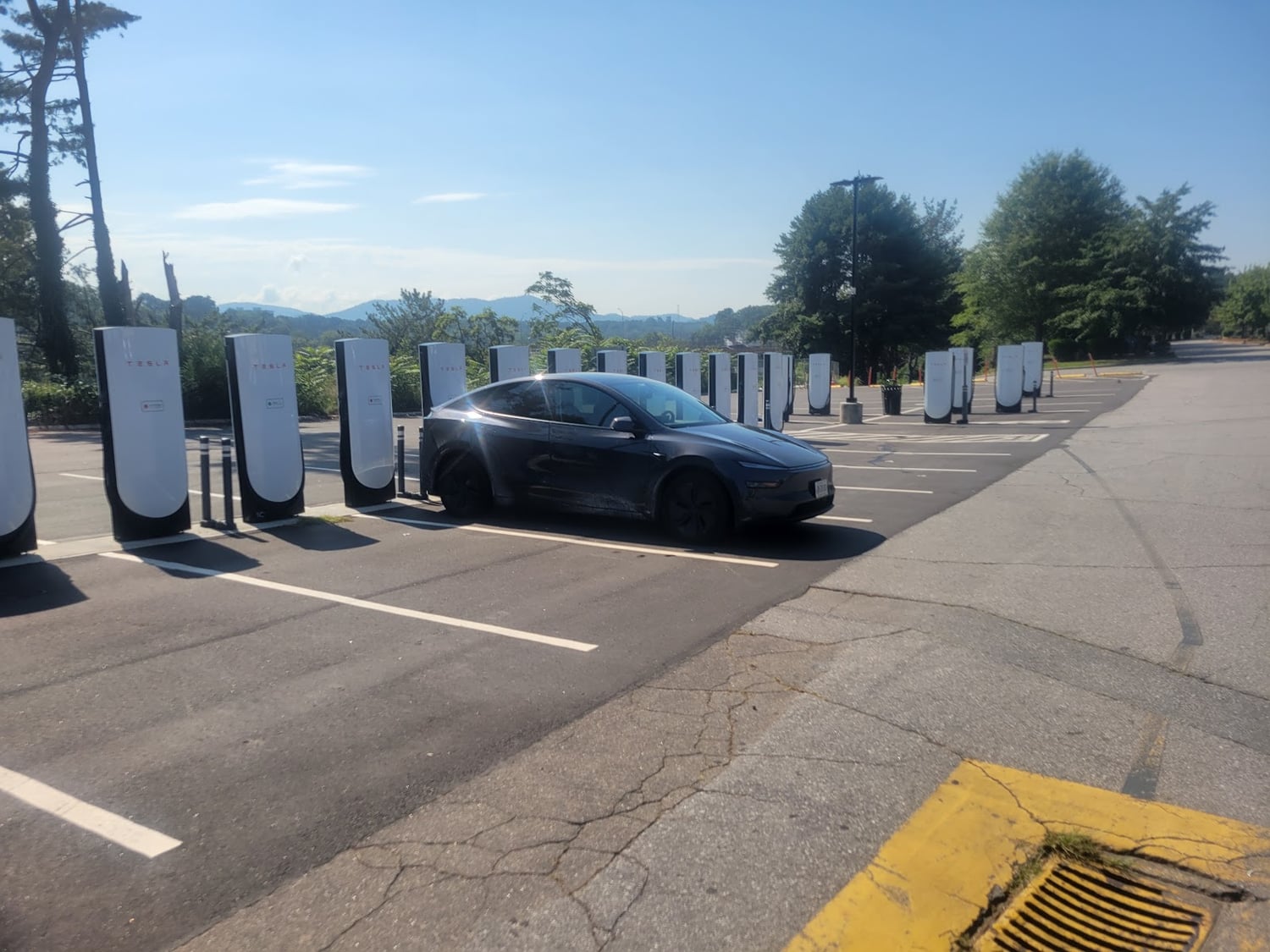Photo of Asheville, Nc - Westgate Parkway Supercharger