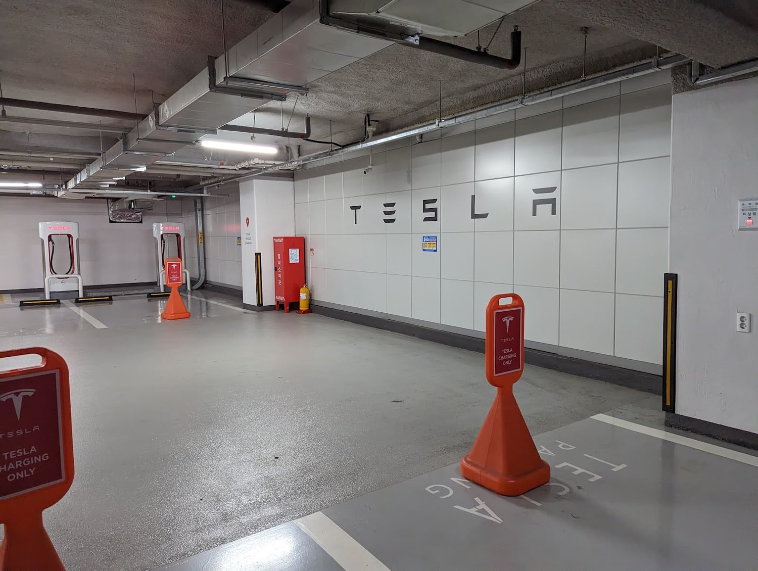 Photo of Seoul Apgujeong, South Korea - Andaz Supercharger