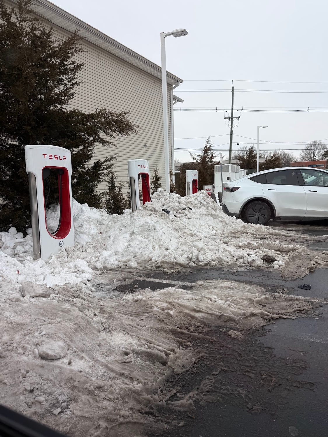 Photo of Edison, Nj - U.S. Route 1 Supercharger