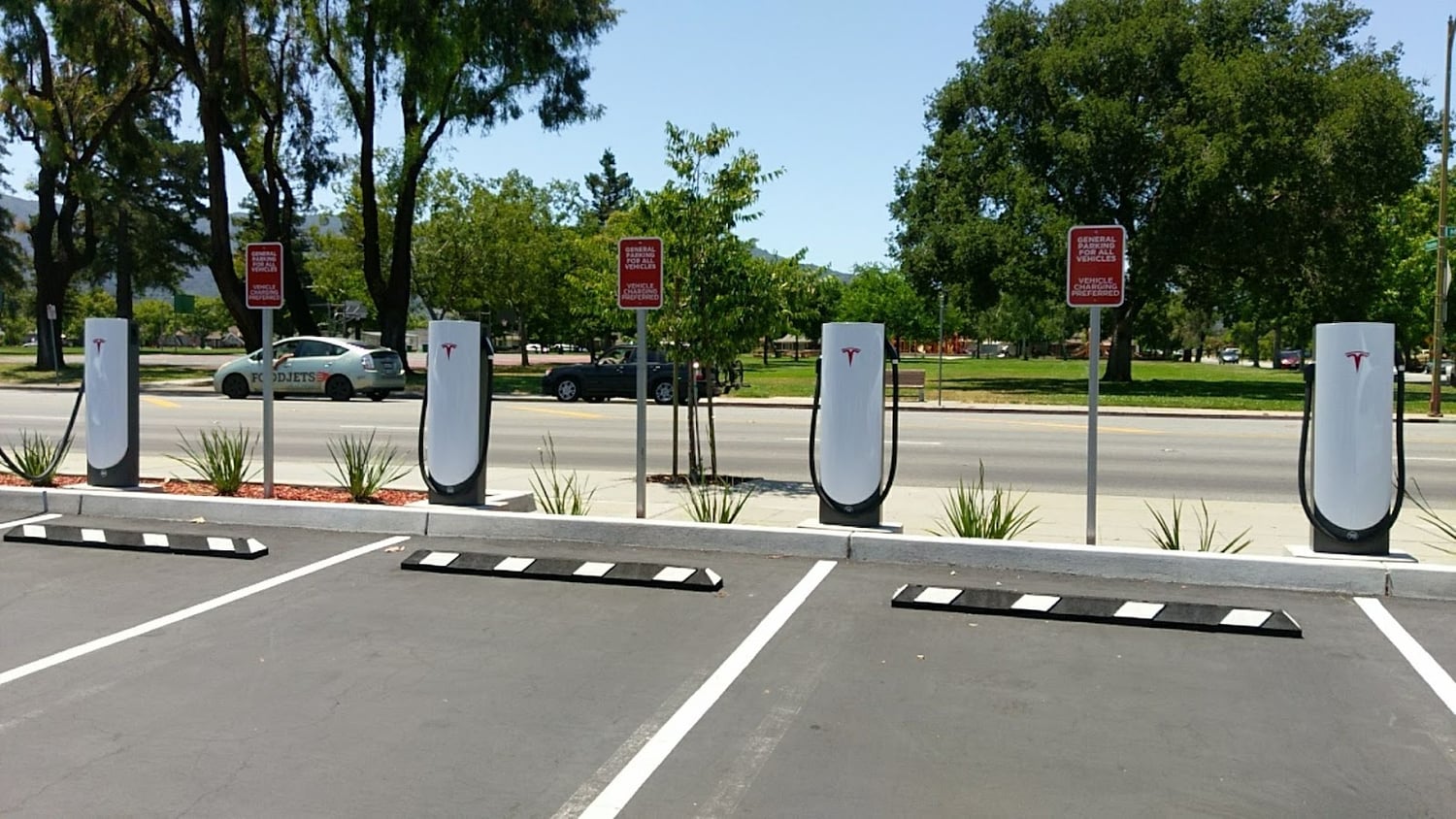 Photo of San Jose, Ca - Blossom Hill Road Supercharger