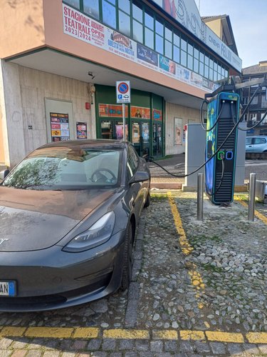 Photo of Powy, Viale Lombardia 53