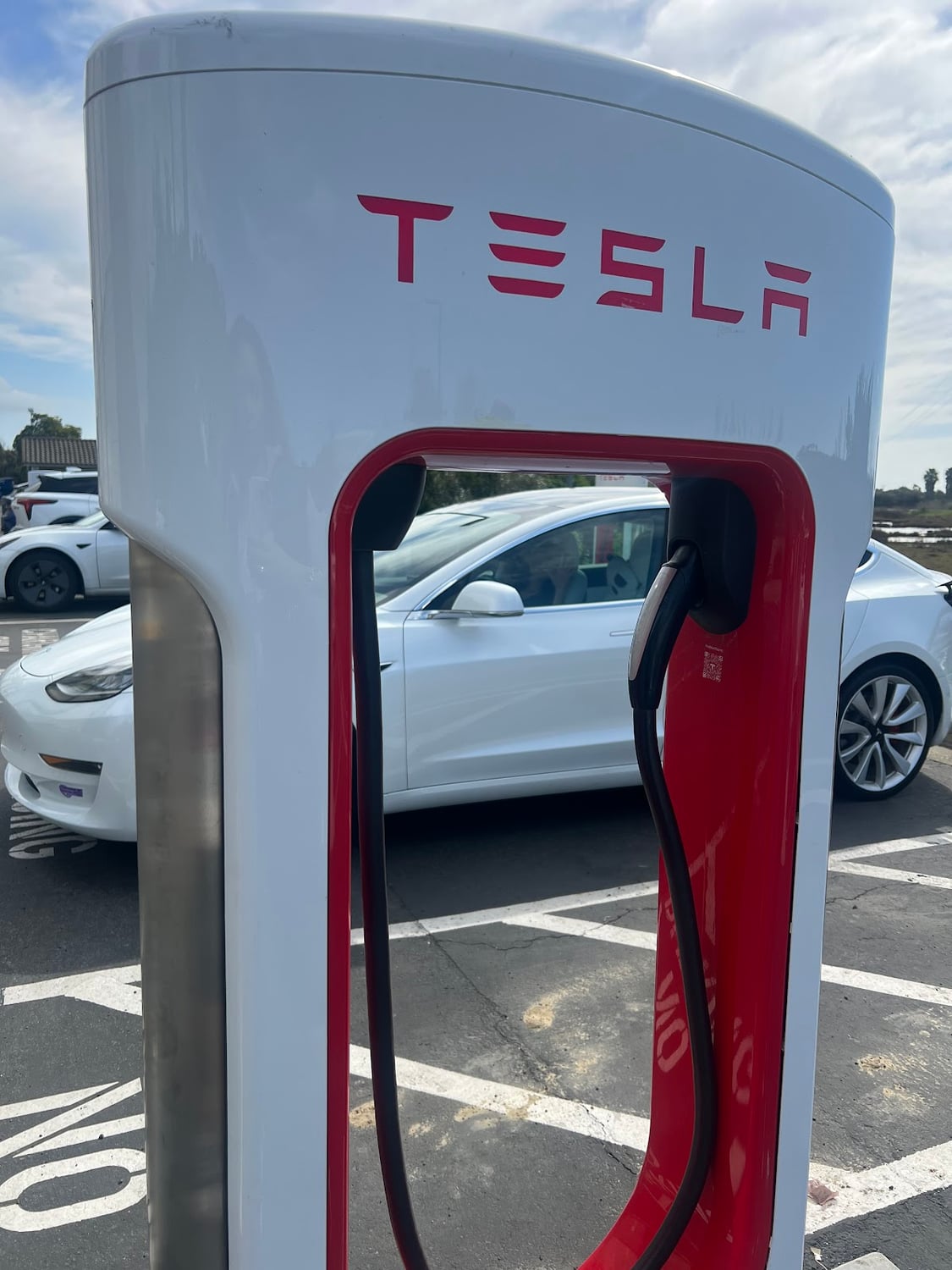 Photo of Newark, Ca - Gateway Boulevard Supercharger