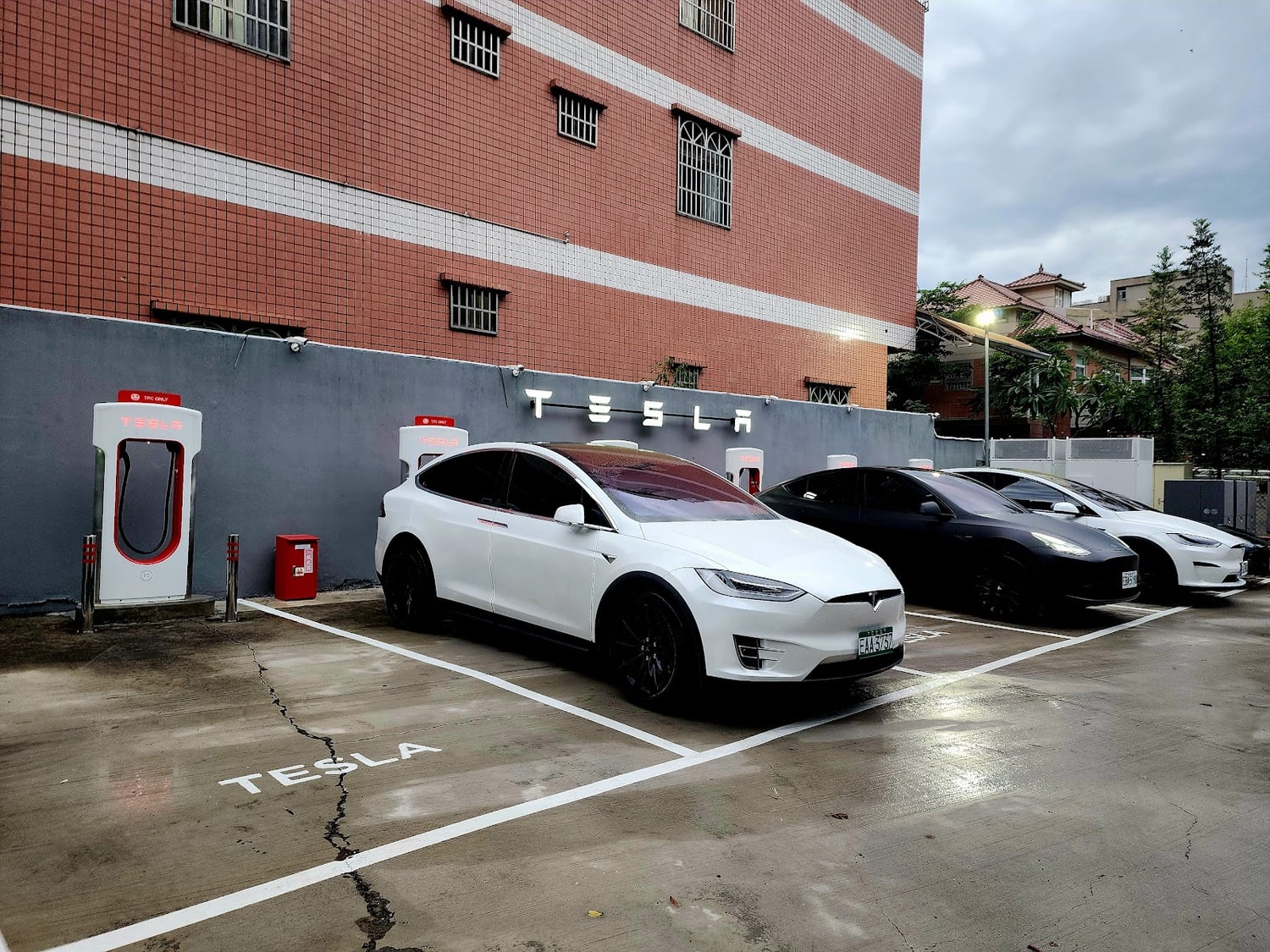 Photo of Taichung, Xitun - Wenxin 1st Rd Supercharger