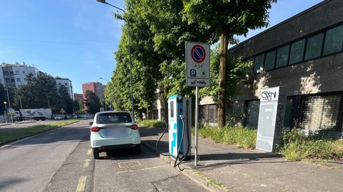Photo of Rozzano - Viale Alberelle