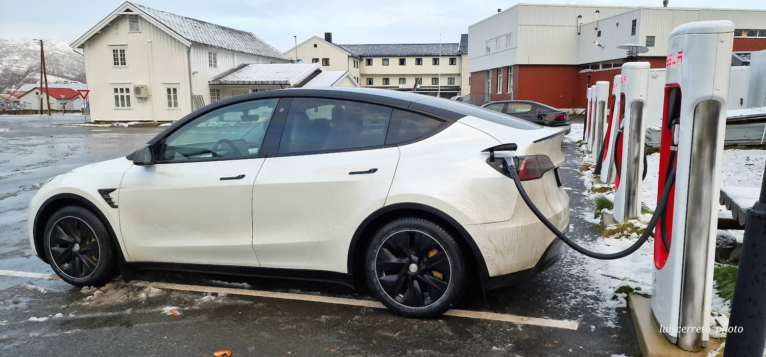 Photo of SøRkjosen, Norway Supercharger