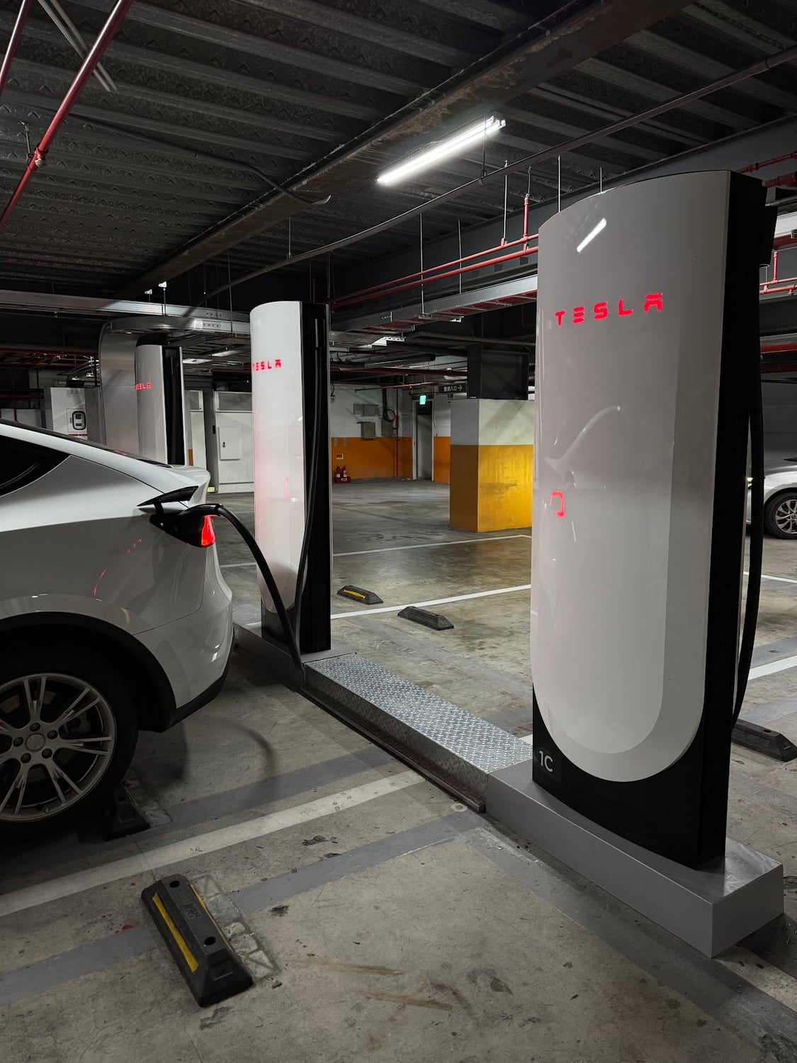 Photo of Kaohsiung, Lingya -  Zhongzheng 1st Rd Supercharger