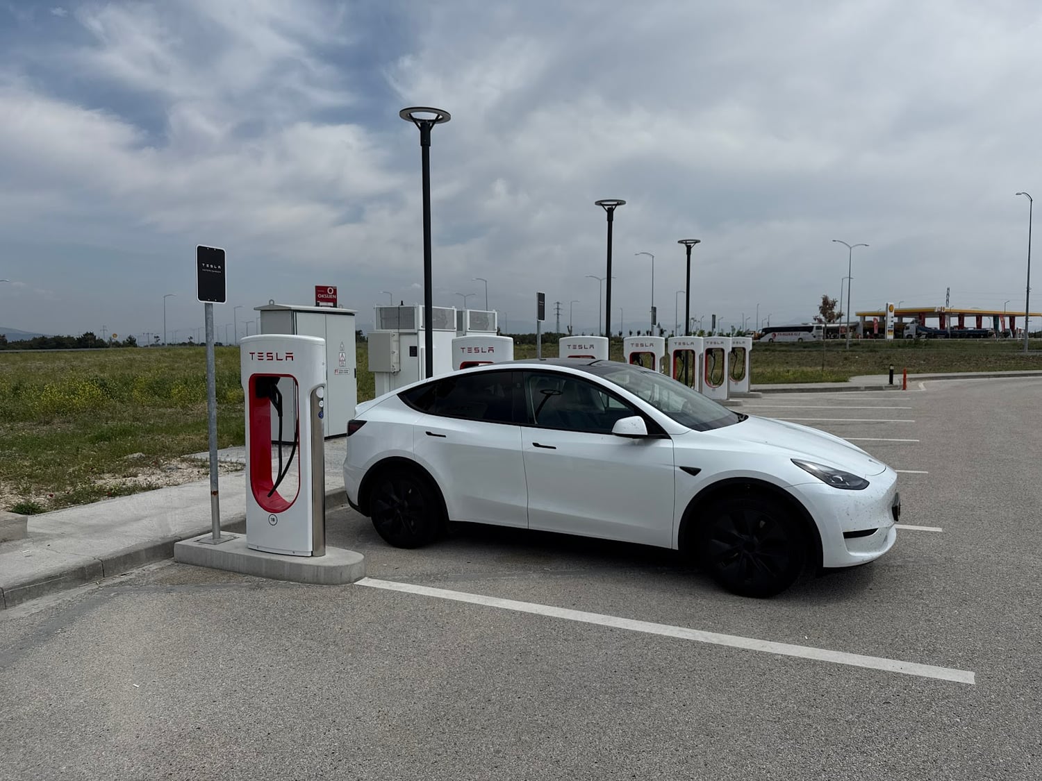 Photo of Akhisar, TüRkiye - Izmir Bound Supercharger