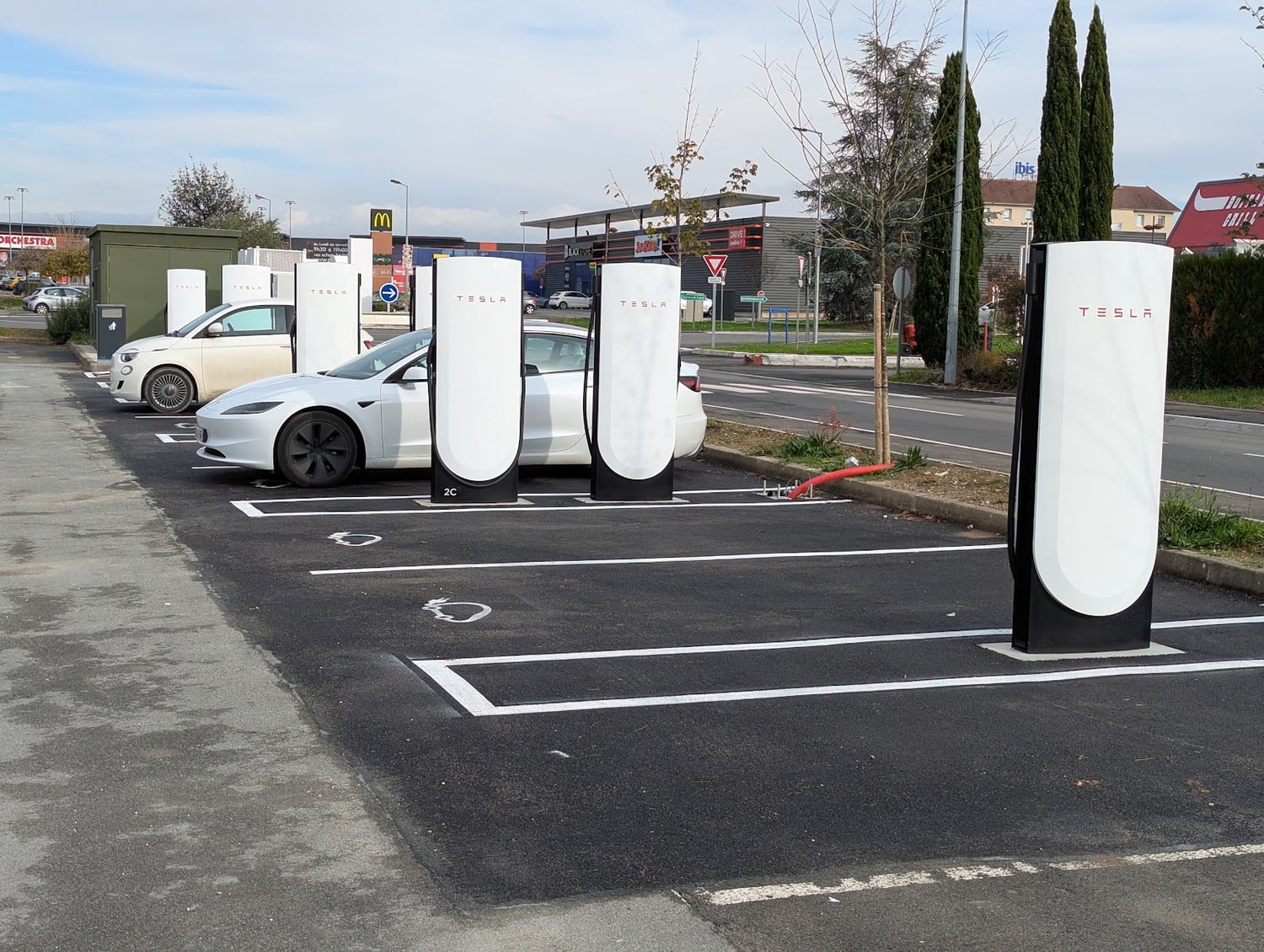 Photo of Bergerac, France Supercharger
