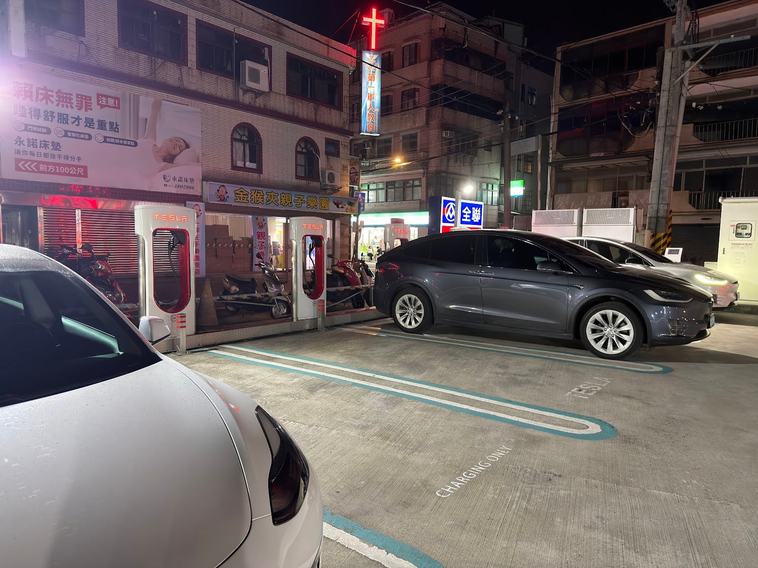 Photo of Taoyuan, Longtan - Pxmart Supercharger